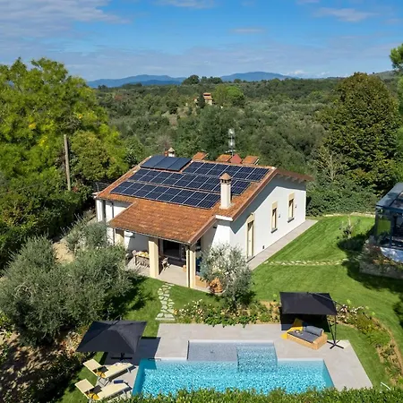 La Villanella 6, Emma Villa
